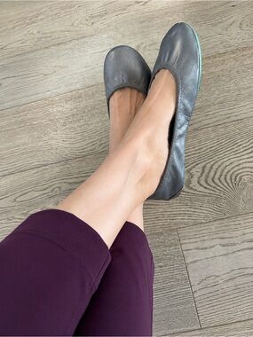 Tieks Gunmetal Silver Leather Ballet Flats Foldable Travel Shoes Women’s 7